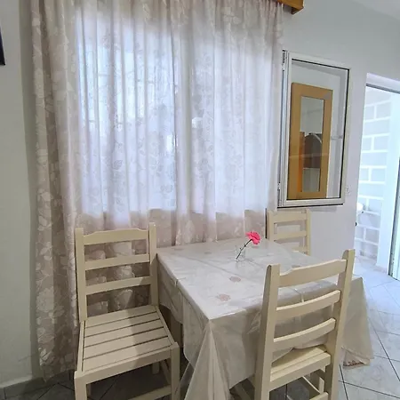Vaya Apartament Qeparo